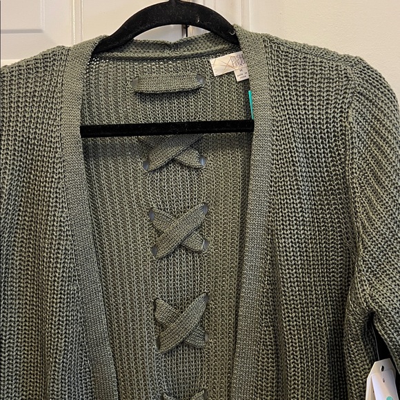 Pique Jamey’s crossed back cardigan Size M - Picture 2 of 4